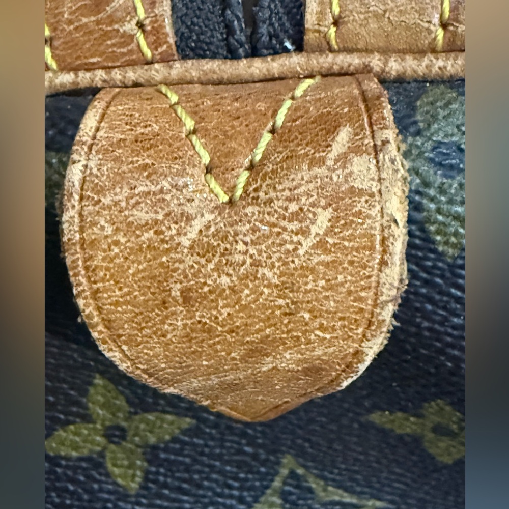 Louis Vuitton Sac Souple 55 Vintage Duffel Travel Bag - Authentic - Picture 9 of 15